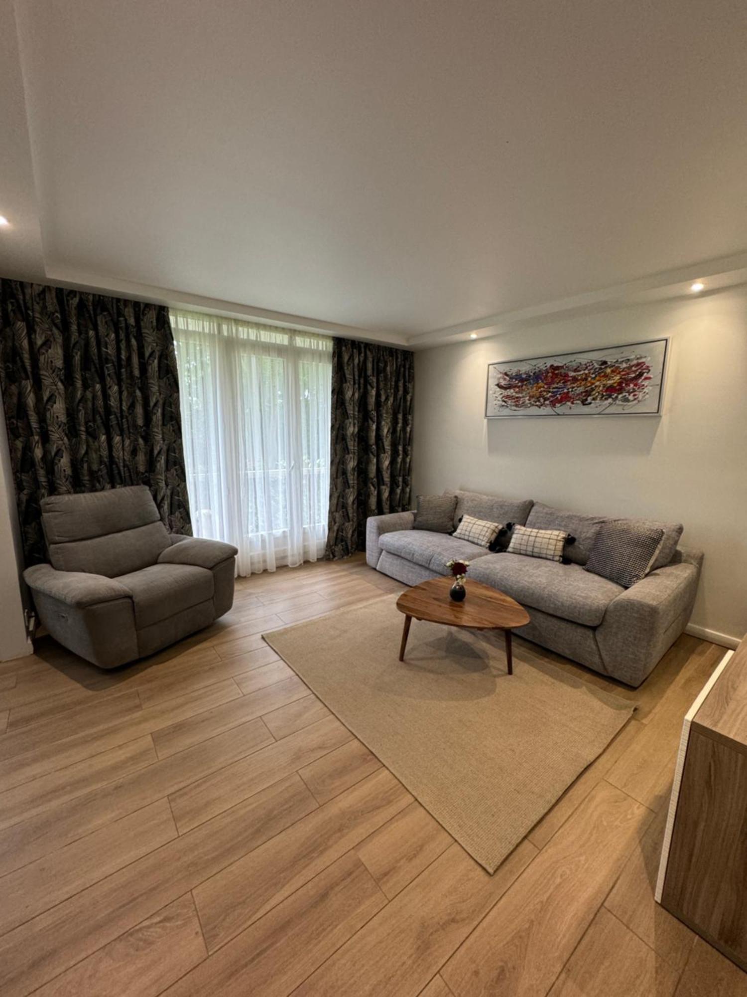 Une Chambre Dans Un Appartement Ablon-sur-Seine ภายนอก รูปภาพ