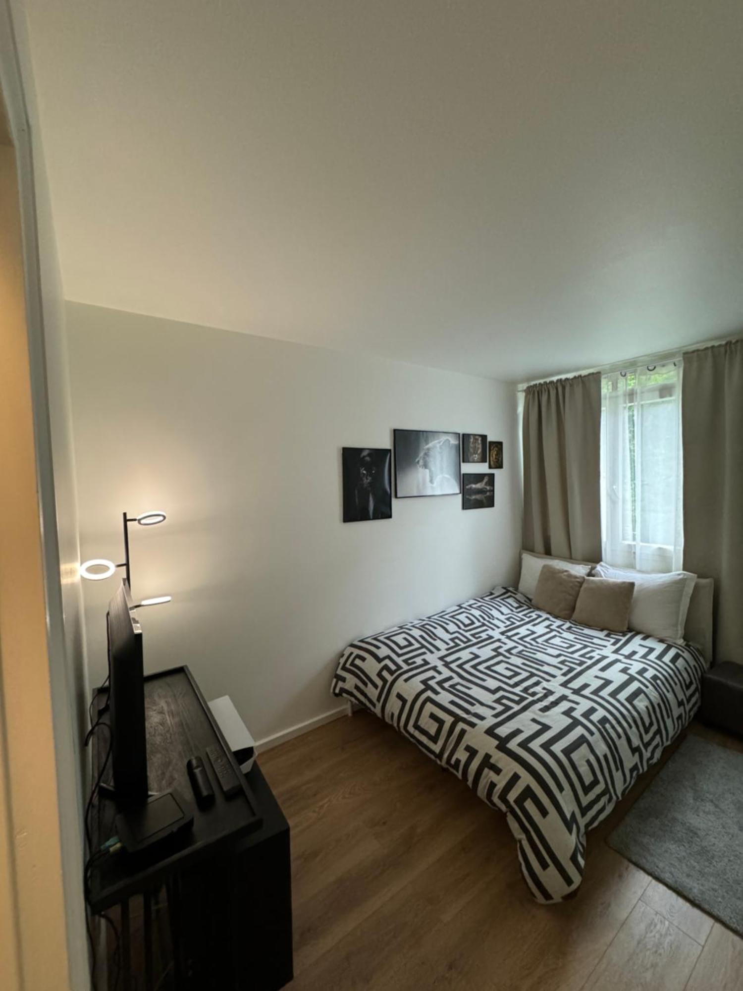 Une Chambre Dans Un Appartement Ablon-sur-Seine ภายนอก รูปภาพ
